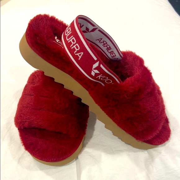 Koolaburra by UGG Women's Red Fuzzy Slides - Picture 1 of 8